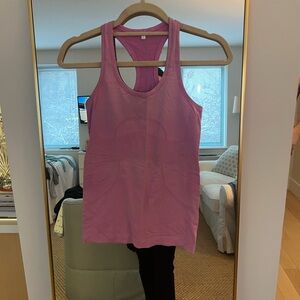 Lululemon pink top size 4